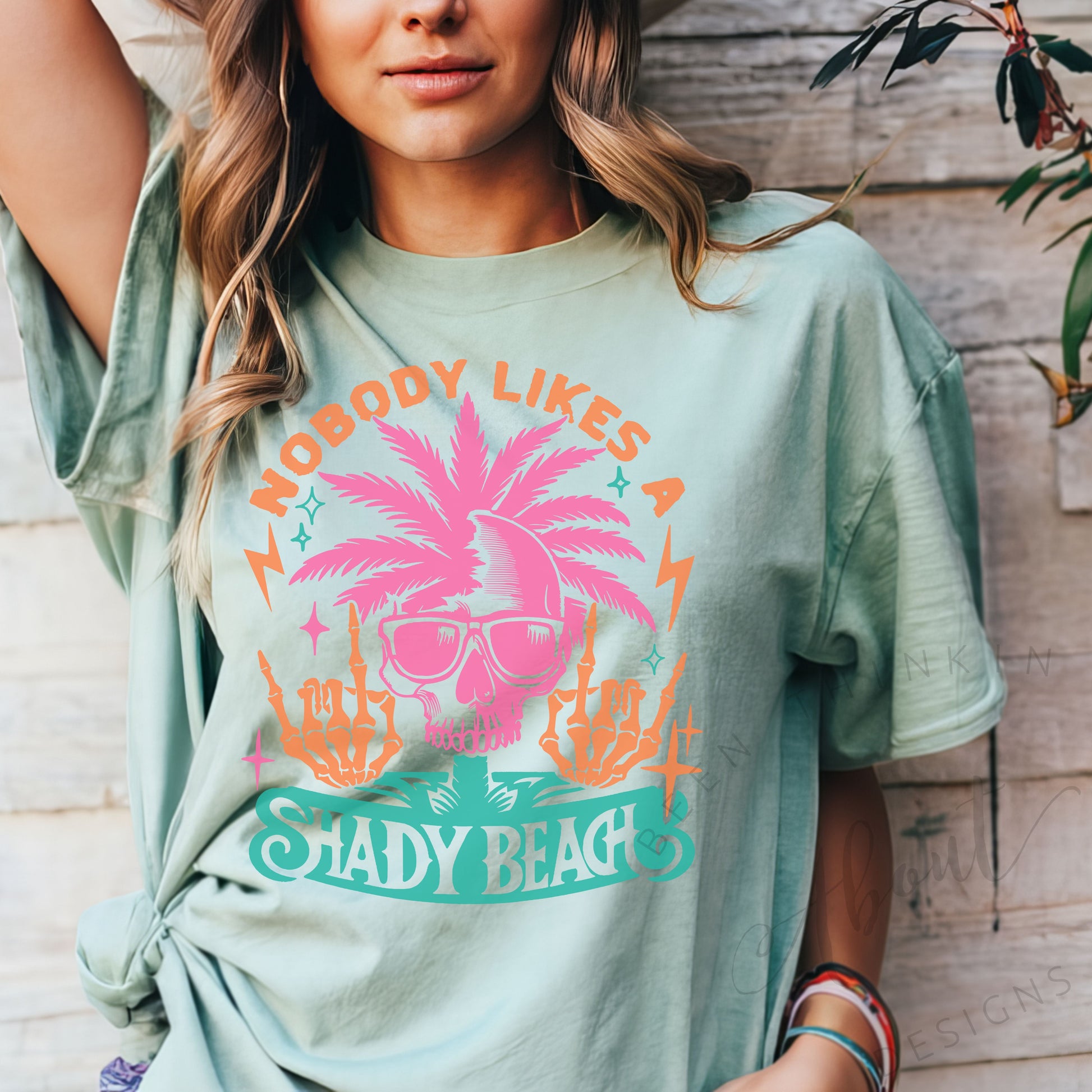 NOBODY LIKES A SHADY BEACH OVERSIZED GRAPHIC TEE  CHALKY MINT